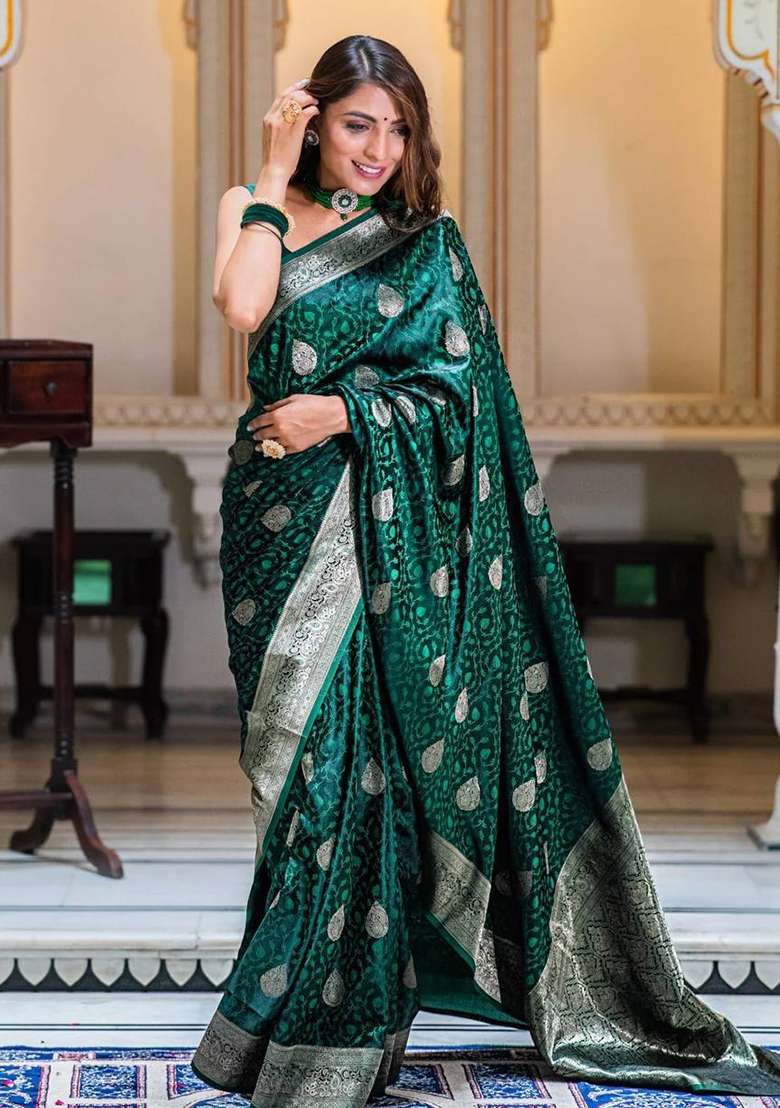 Green Embroidery Silk Blend Saree Set for Diwali and Festive Wear - Indya