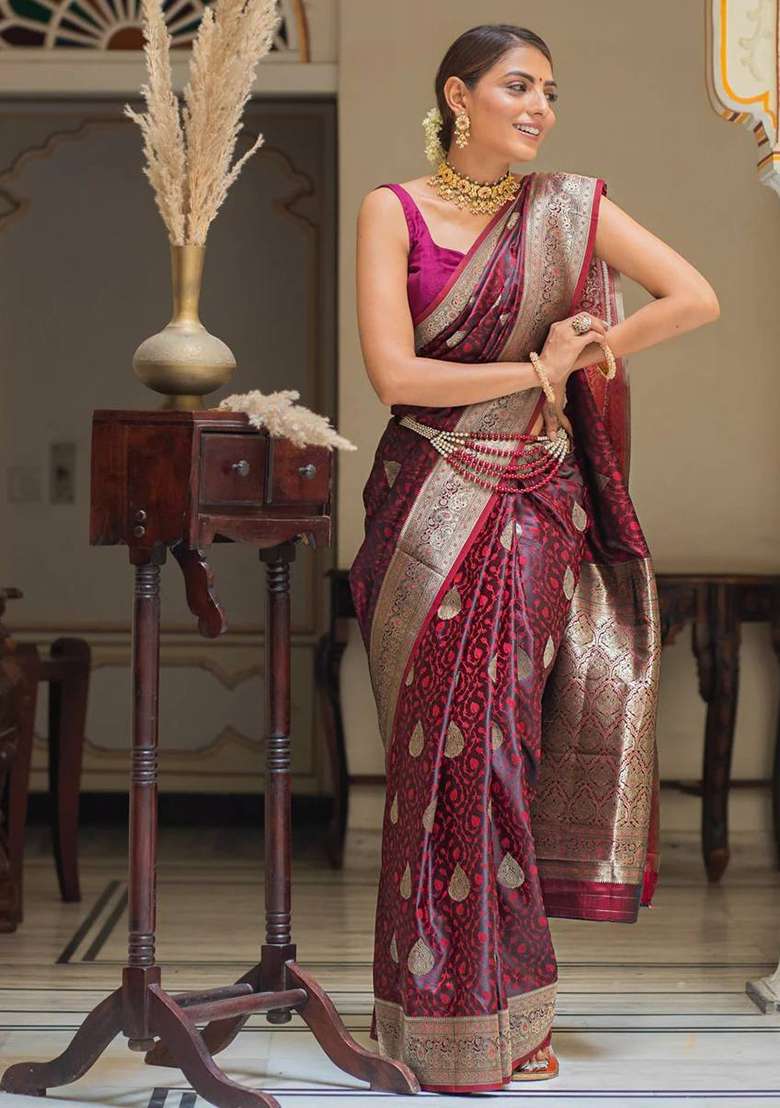 Red Silk Blend Saree Set with Embroidery for Diwali | Wedding & Festive Wear - Indya