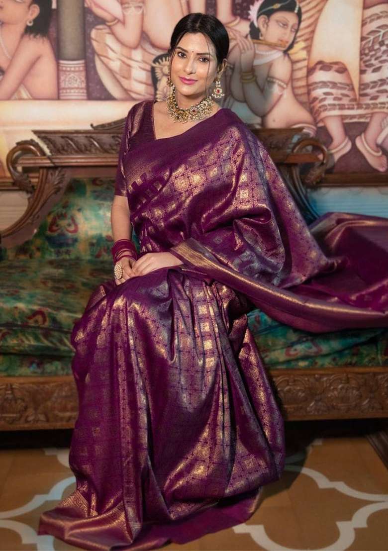 Purple Embroidery Silk Blend Saree Set for Diwali and Festive Wear - Indya