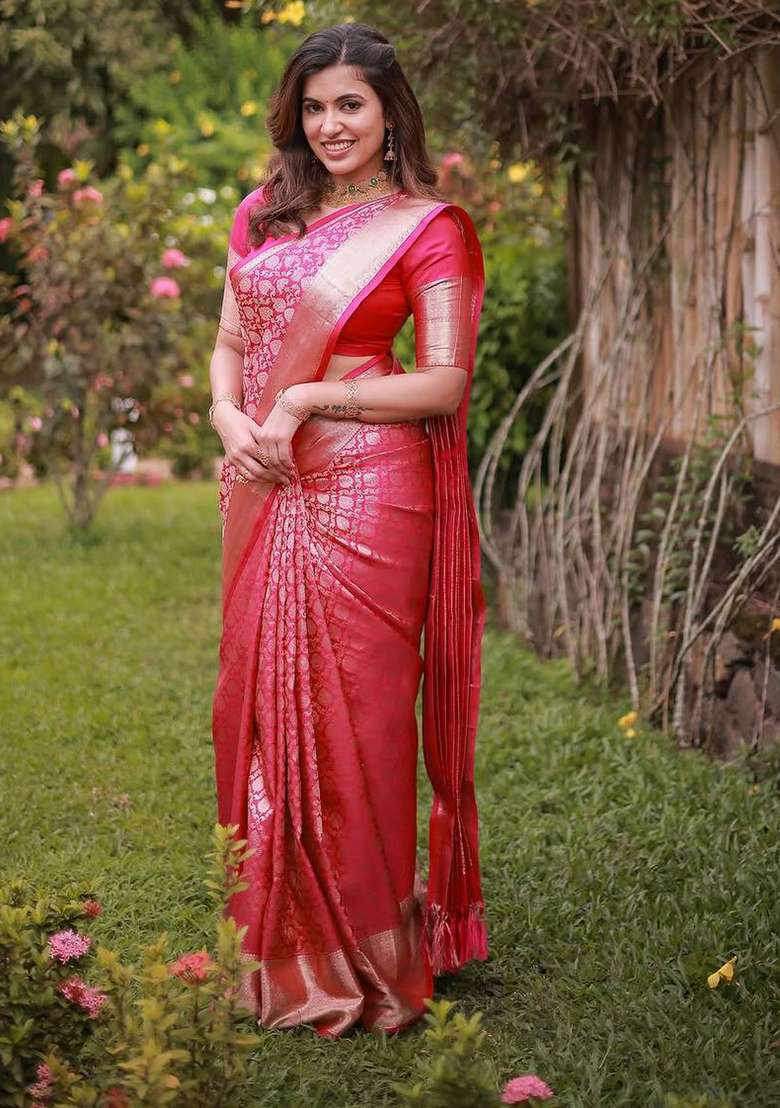 Red Silk Blend Saree Set with Embroidery for Diwali | Wedding & Festive Wear - Indya
