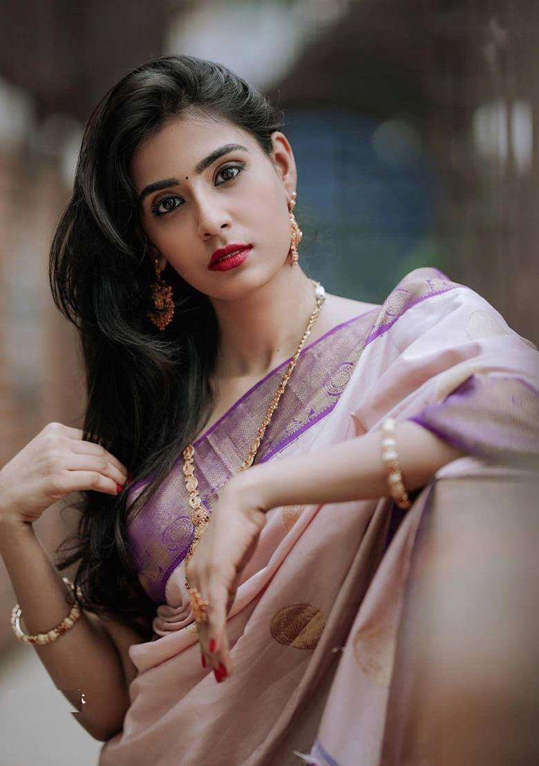 Purple Embroidery Silk Blend Saree Set for Diwali and Festive Wear - Indya