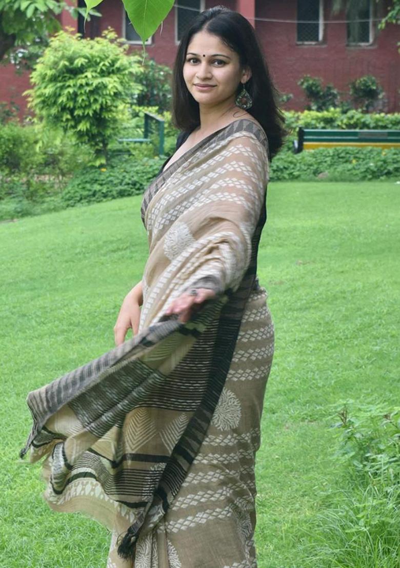 Beige Printed Linen Saree Set - Indya