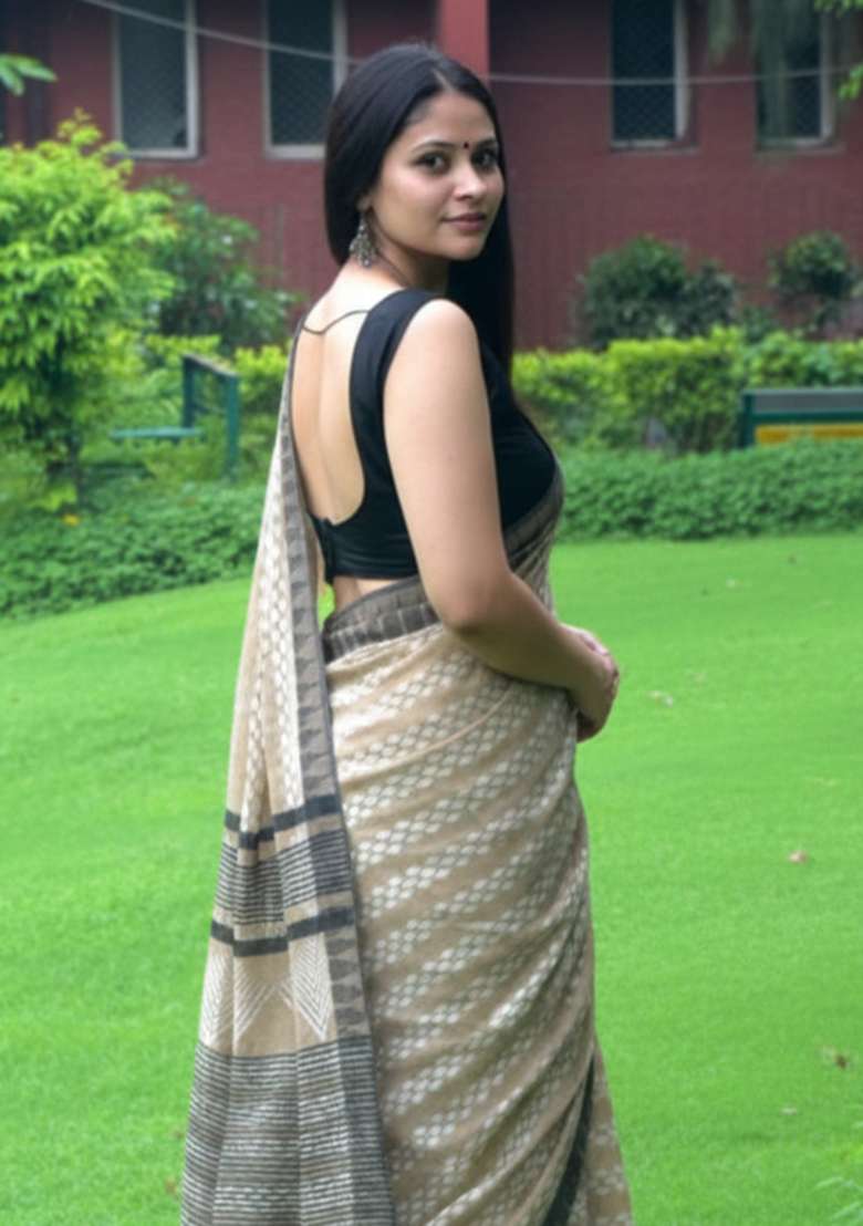 Beige Linen Saree Set with Printed for Diwali | Wedding & Festive Wear - Indya