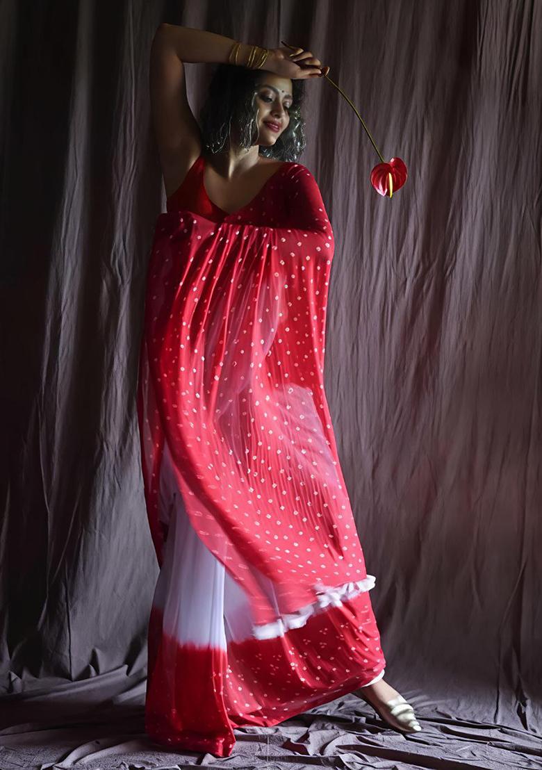 Red Printed Linen Saree Set - Indya