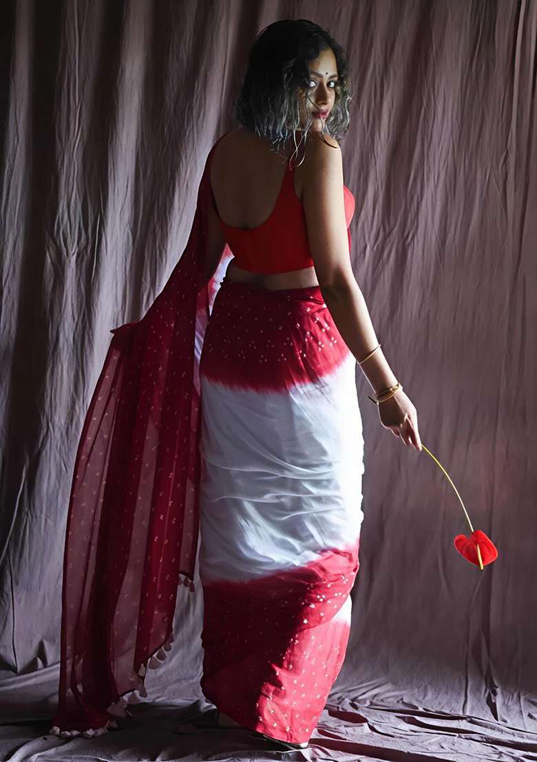 Red Linen Saree Set with Printed for Diwali | Wedding & Festive Wear - Indya
