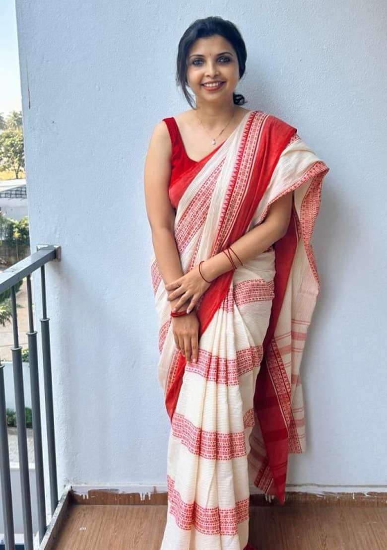 Red Linen Saree Set with Printed for Diwali | Wedding & Festive Wear - Indya