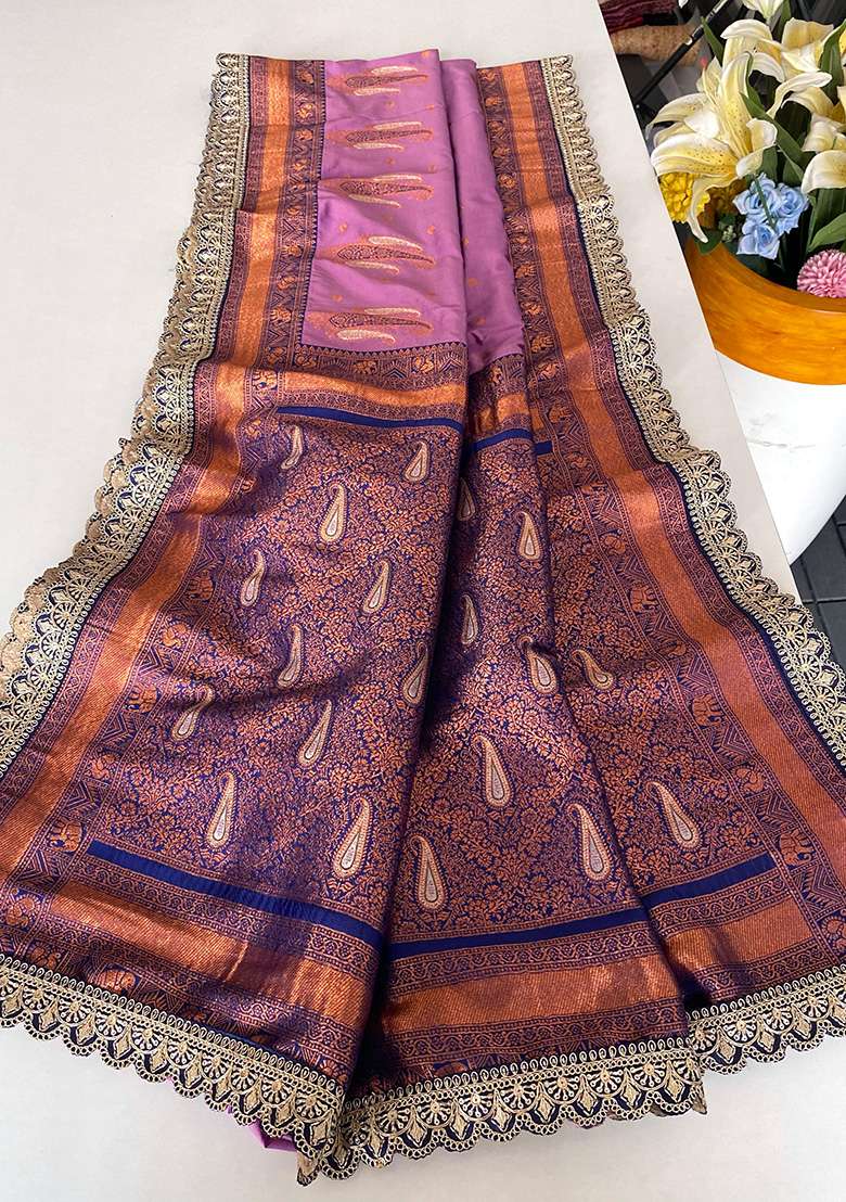 Lavender Weaving Silk Blend Saree Set for Diwali and Festive Wear - Indya