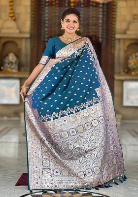 Morpeach Woven Work Silk Saree Set