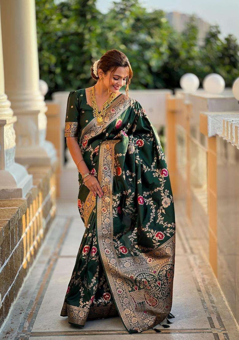 Bottle Green Silk Blend Saree Set with Zari Work for Diwali | Wedding & Festive Wear - Indya