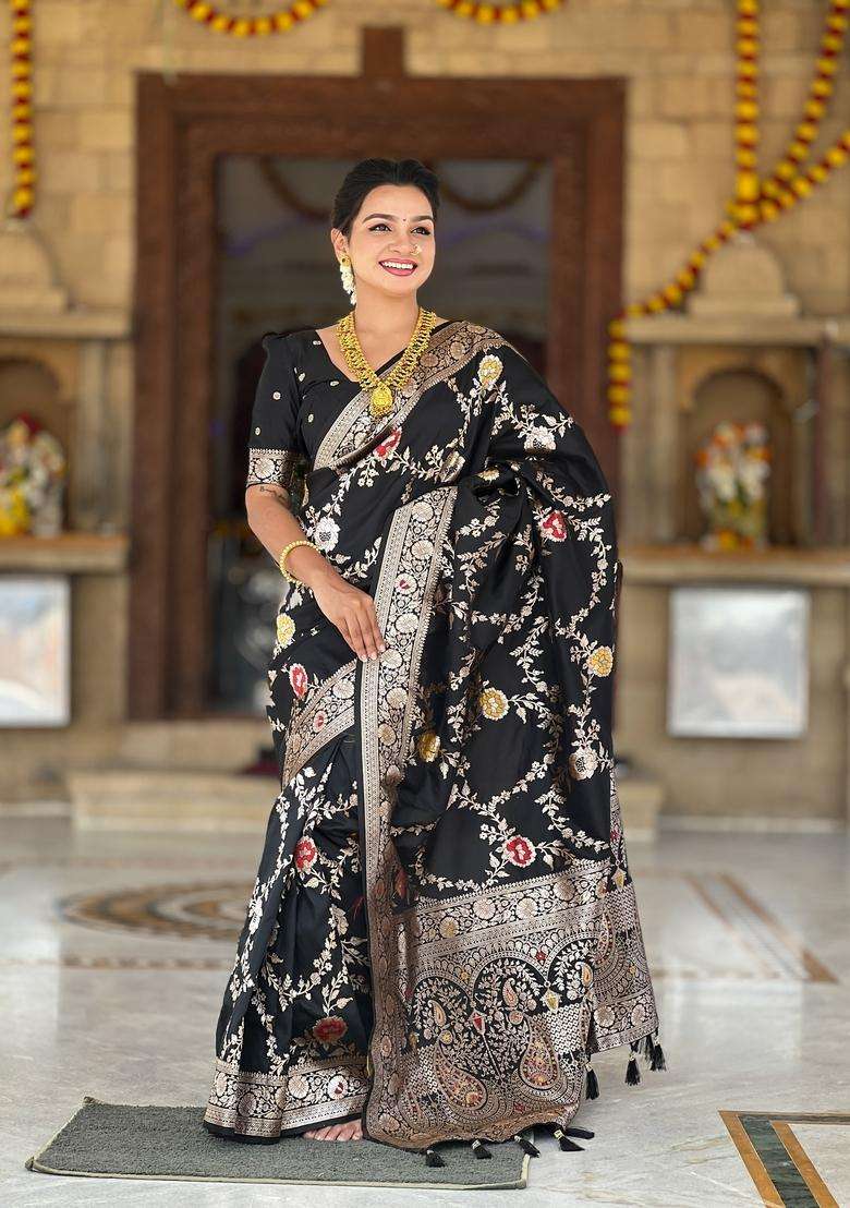 Black Silk Blend Saree Set with Zari Work for Diwali | Wedding & Festive Wear - Indya