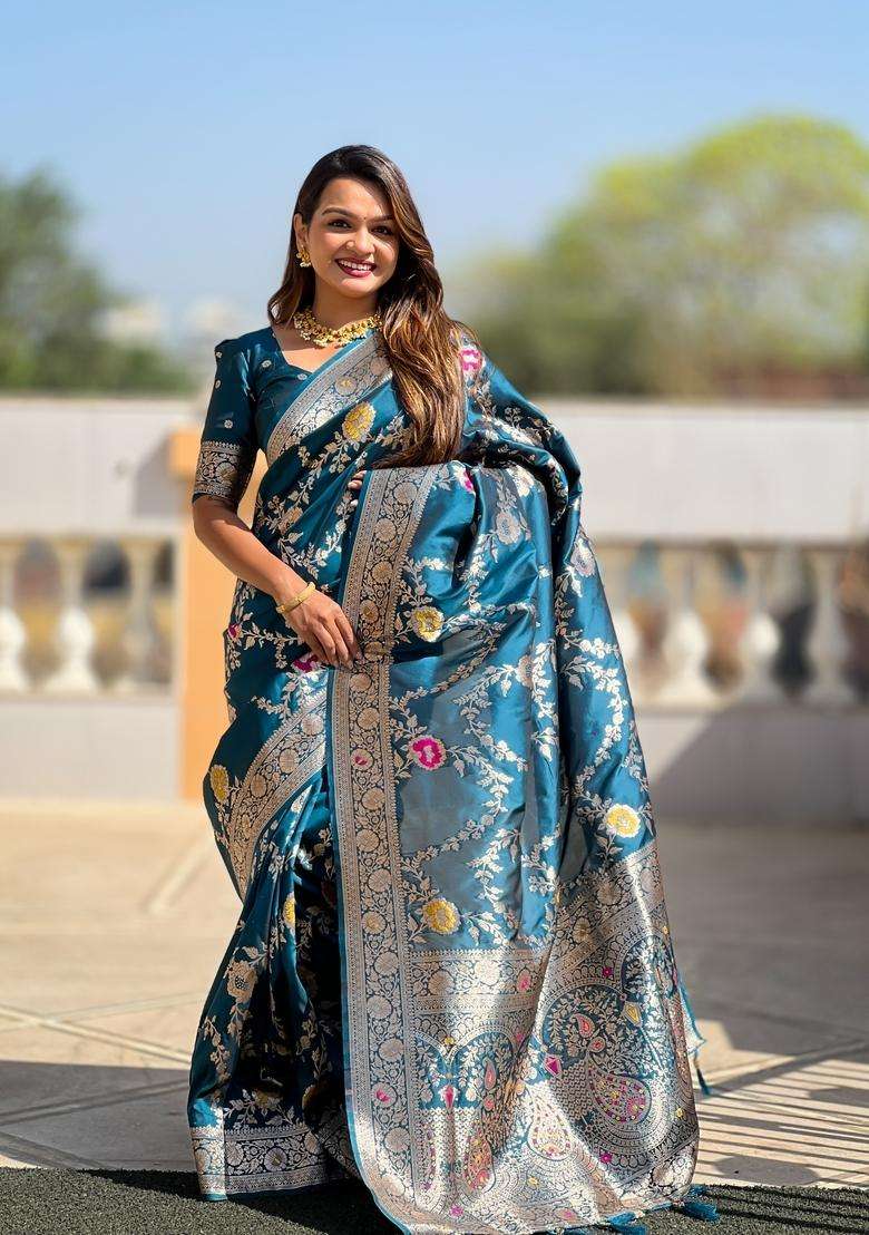 Morpeach Zari Work Silk Blend Saree Set for Diwali and Festive Wear - Indya