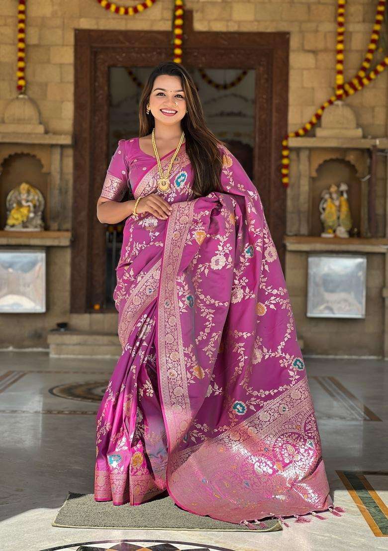 Onion Pink Silk Blend Saree Set with Zari Work for Diwali | Wedding & Festive Wear - Indya