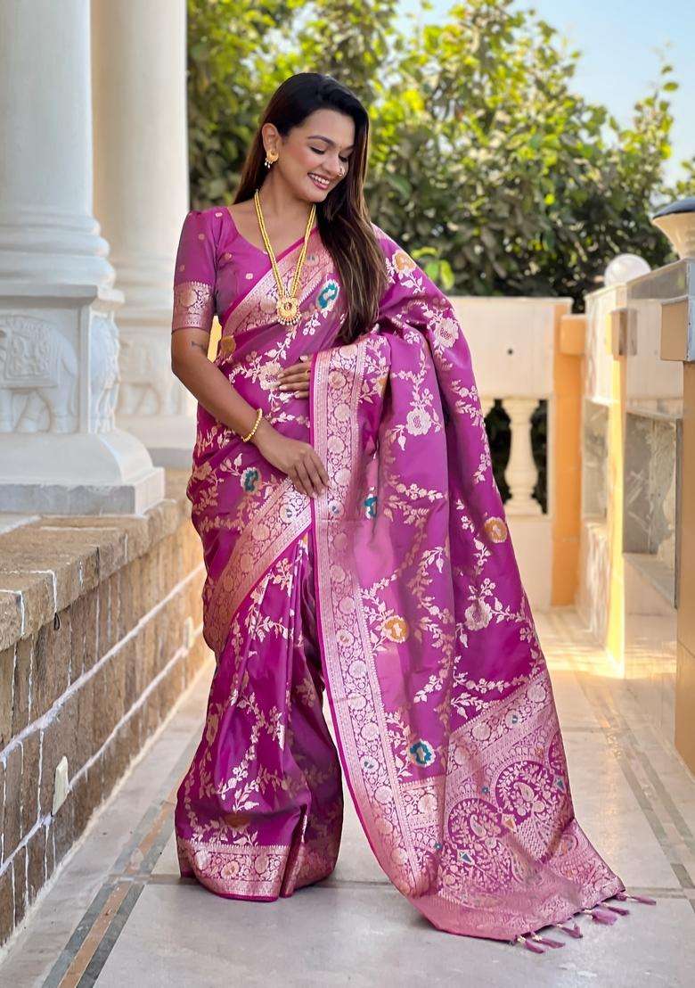 Onion Pink Silk Blend Saree Set with Zari Work for Diwali | Wedding & Festive Wear - Indya