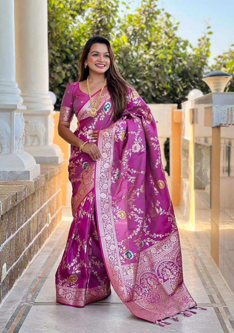 Onion Pink Silk Blend Saree Set with Zari Work for Diwali | Wedding & Festive Wear - Indya