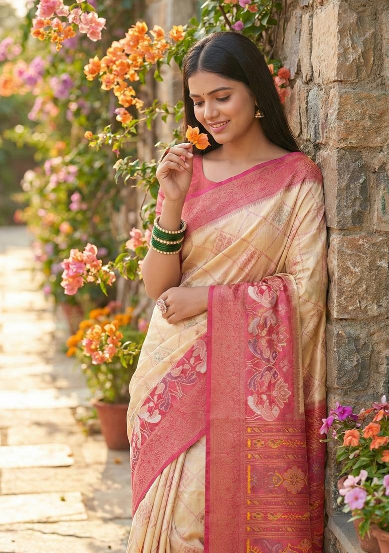 Cream Floral Print Pochampally Saree Set - Indya