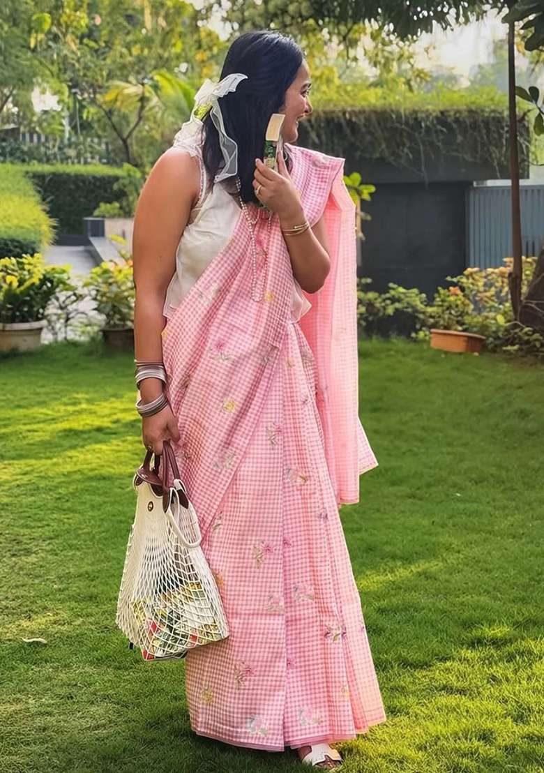 Pink Printed Linen Saree Set for Diwali and Festive Wear - Indya