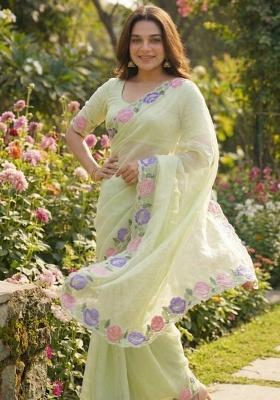 Pista Floral Print Georgette Saree Set