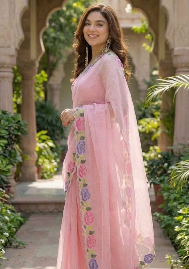 Baby Pink Floral Print Georgette Saree Set - Indya