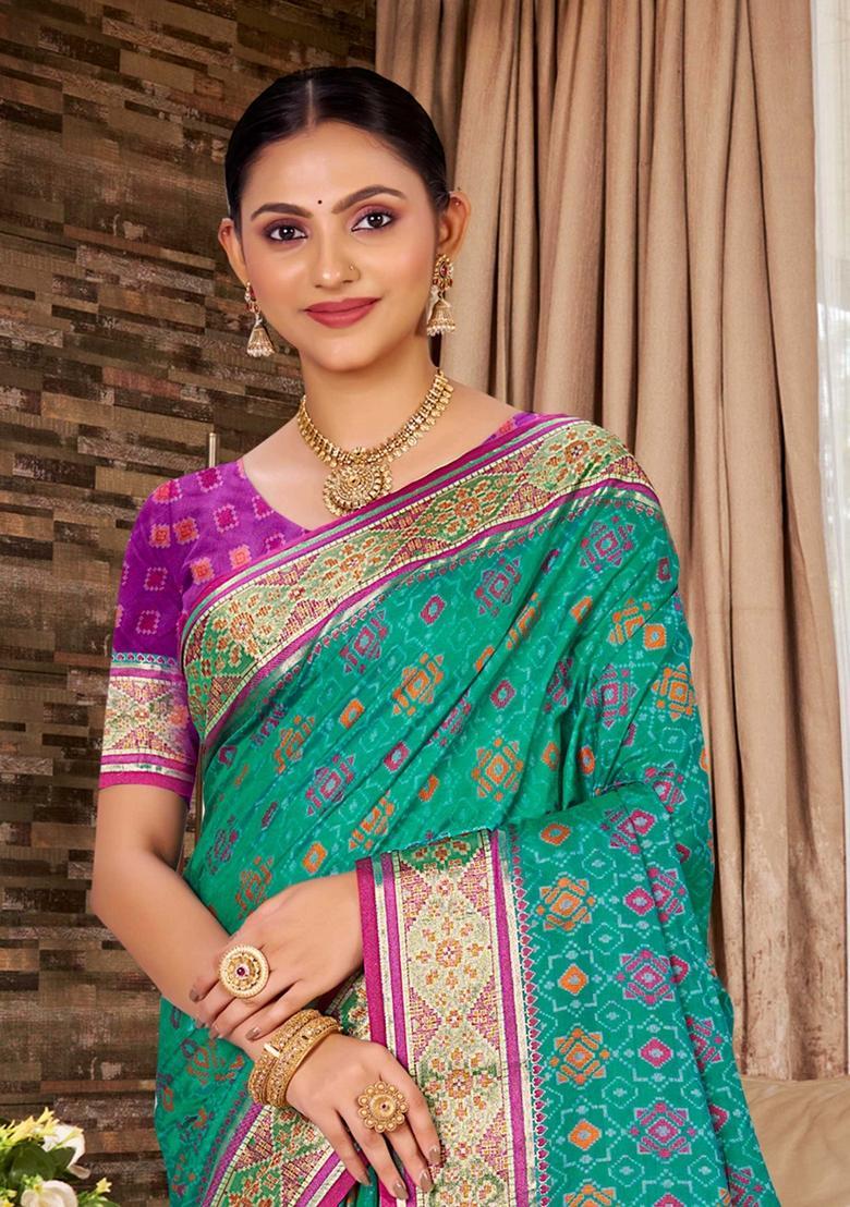 Green Zari Work Silk Saree Set - Indya