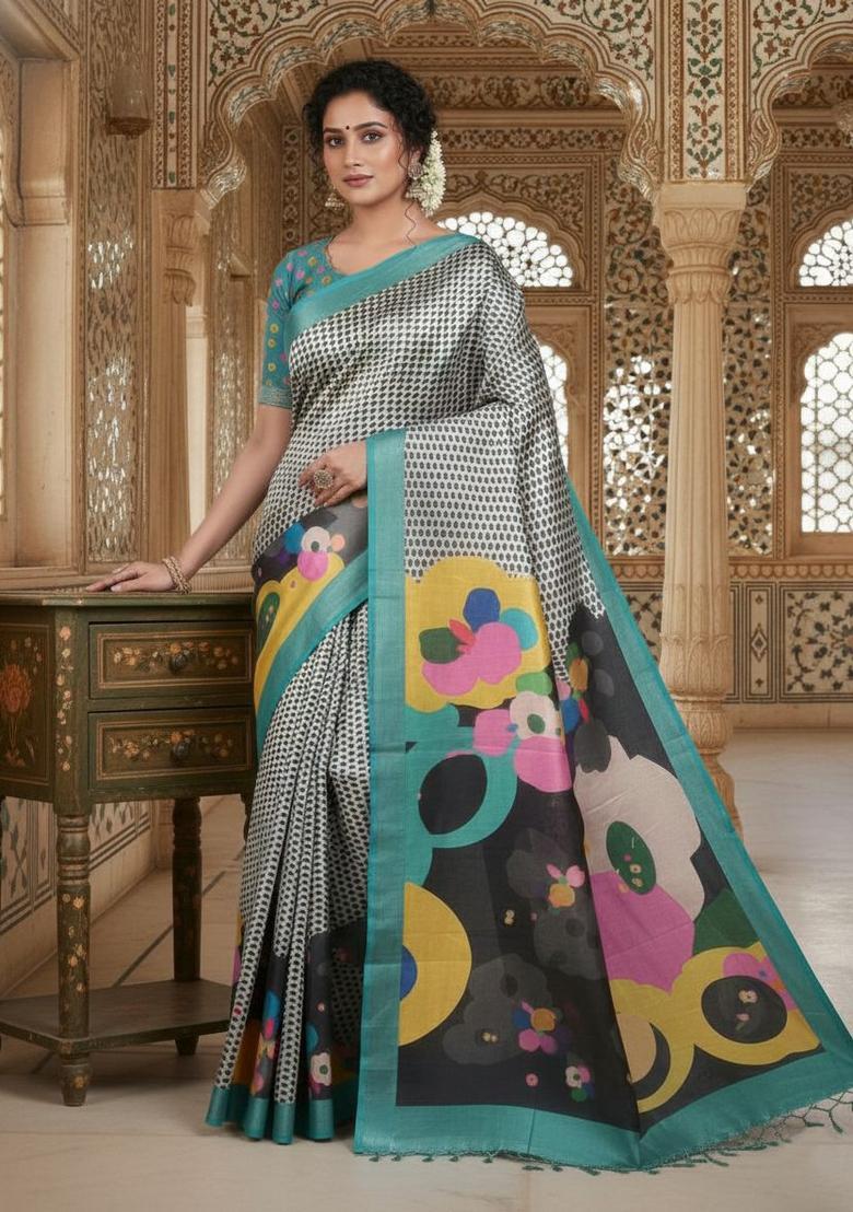 Green Printed Crepe Saree Set - Indya