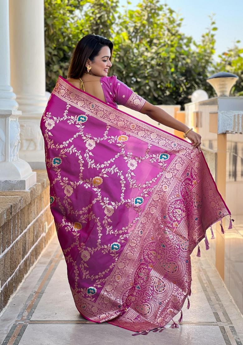 Onion Pink Zari Woven Silk Saree Set - Indya