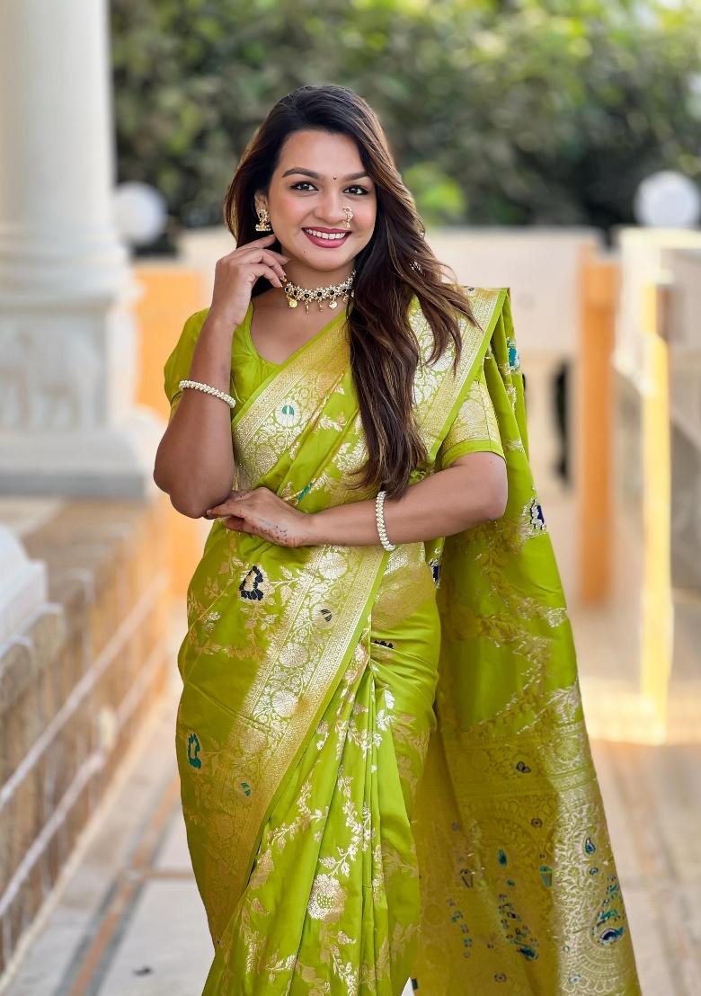 Green Zari Woven Silk Saree Set - Indya