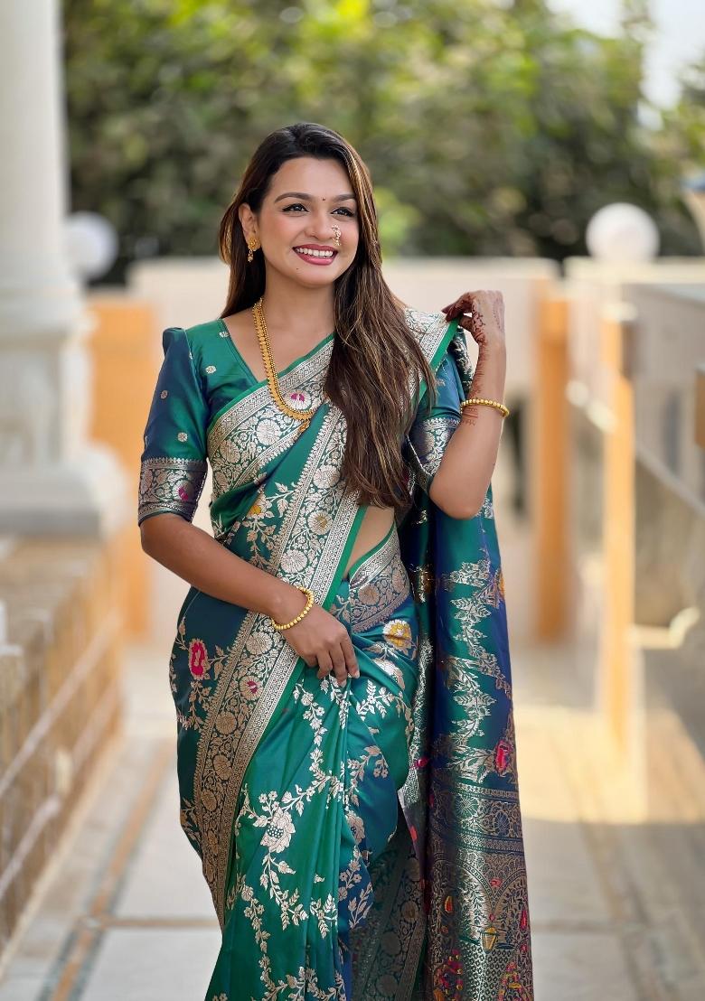 Rama Green Zari Woven Silk Saree Set - Indya
