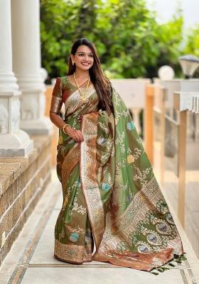 Mehendi Zari Woven Silk Saree Set