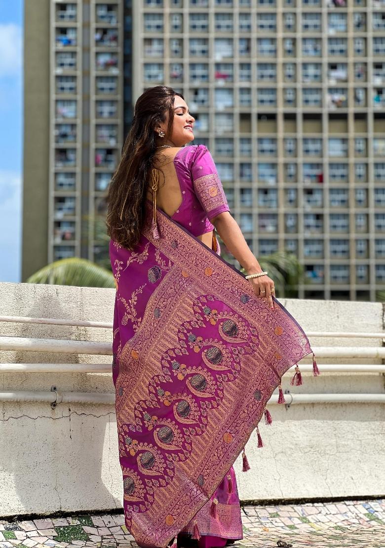 Onion Pink Zari Woven Silk Saree Set - Indya