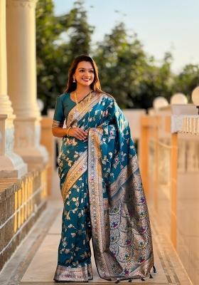 Turquoise Zari Woven Silk Saree Set