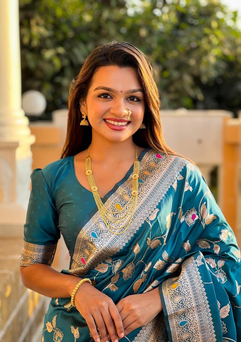 Turquoise Zari Woven Silk Saree Set - Indya