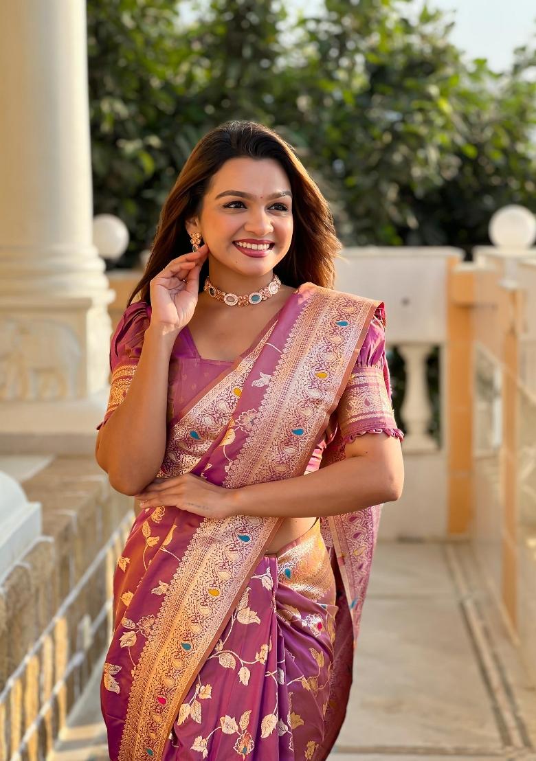 Onion Pink Zari Woven Silk Saree Set - Indya