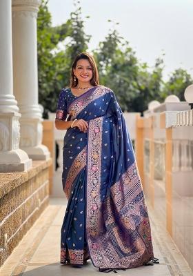 Turquoise Zari Woven Silk Saree Set