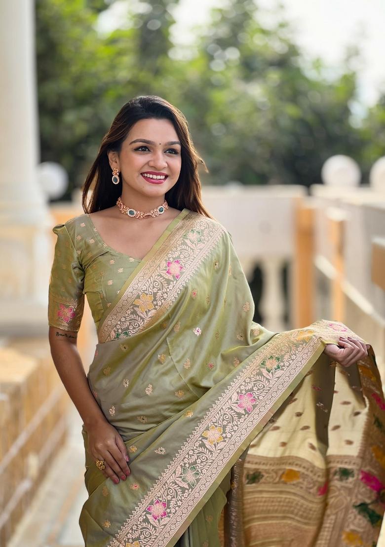 Green Zari Woven Silk Saree Set - Indya