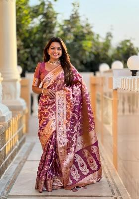 Onion Pink Zari Woven Silk Saree Set