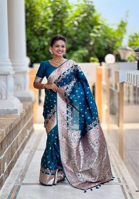 Turquoise Zari Woven Silk Saree Set