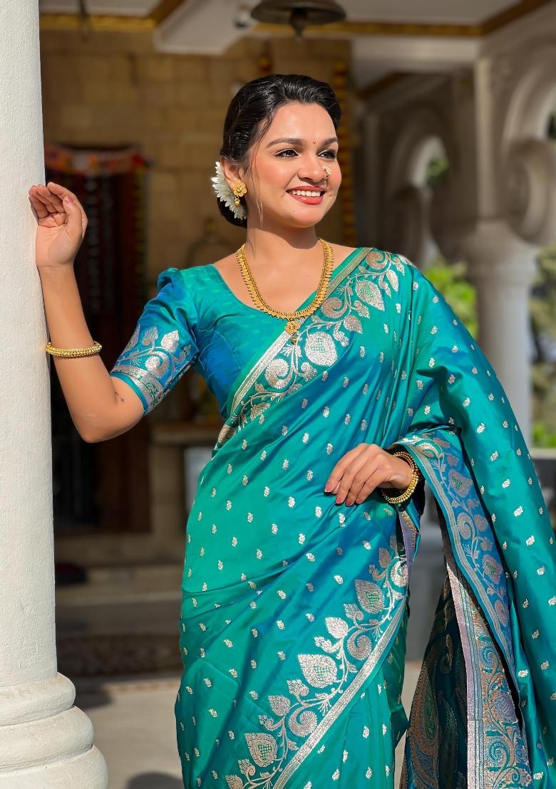 Rama Green Zari Woven Silk Saree Set - Indya