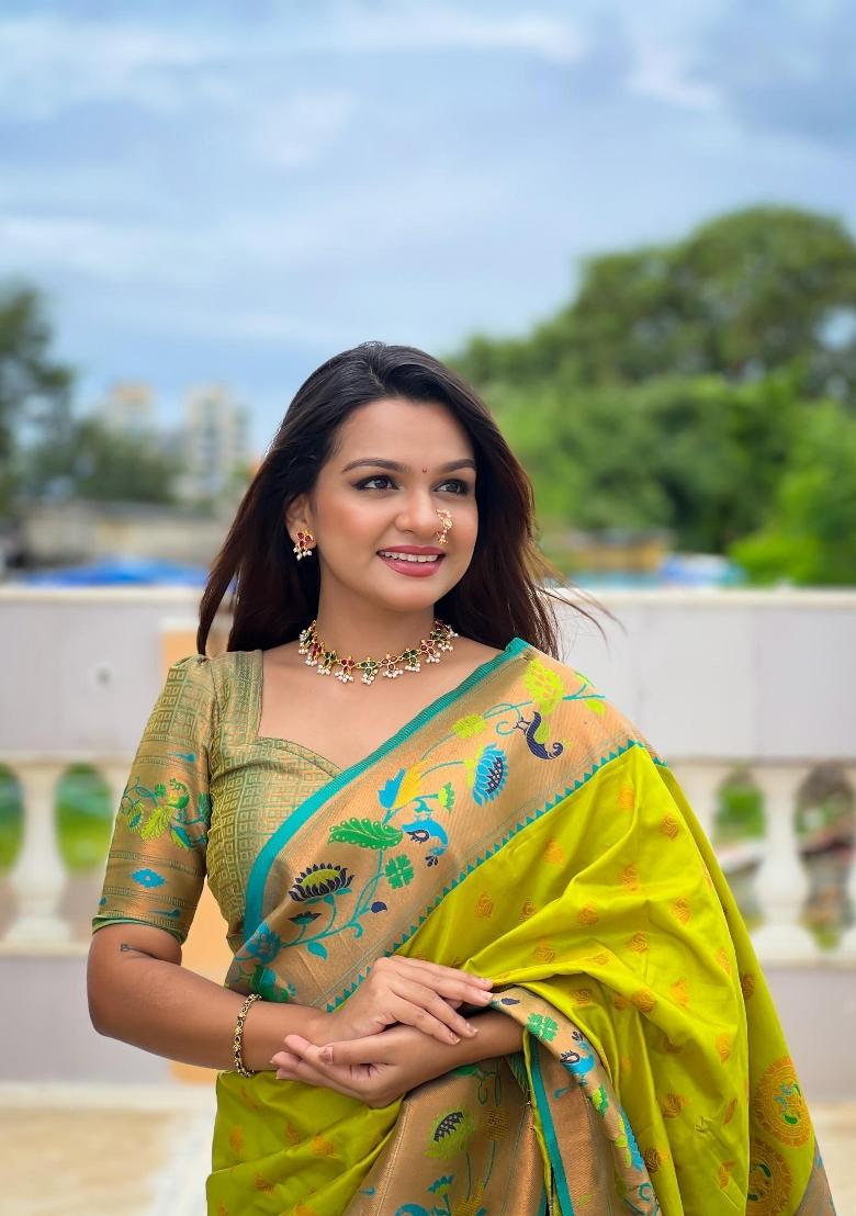 Green Zari Woven Silk Saree Set - Indya
