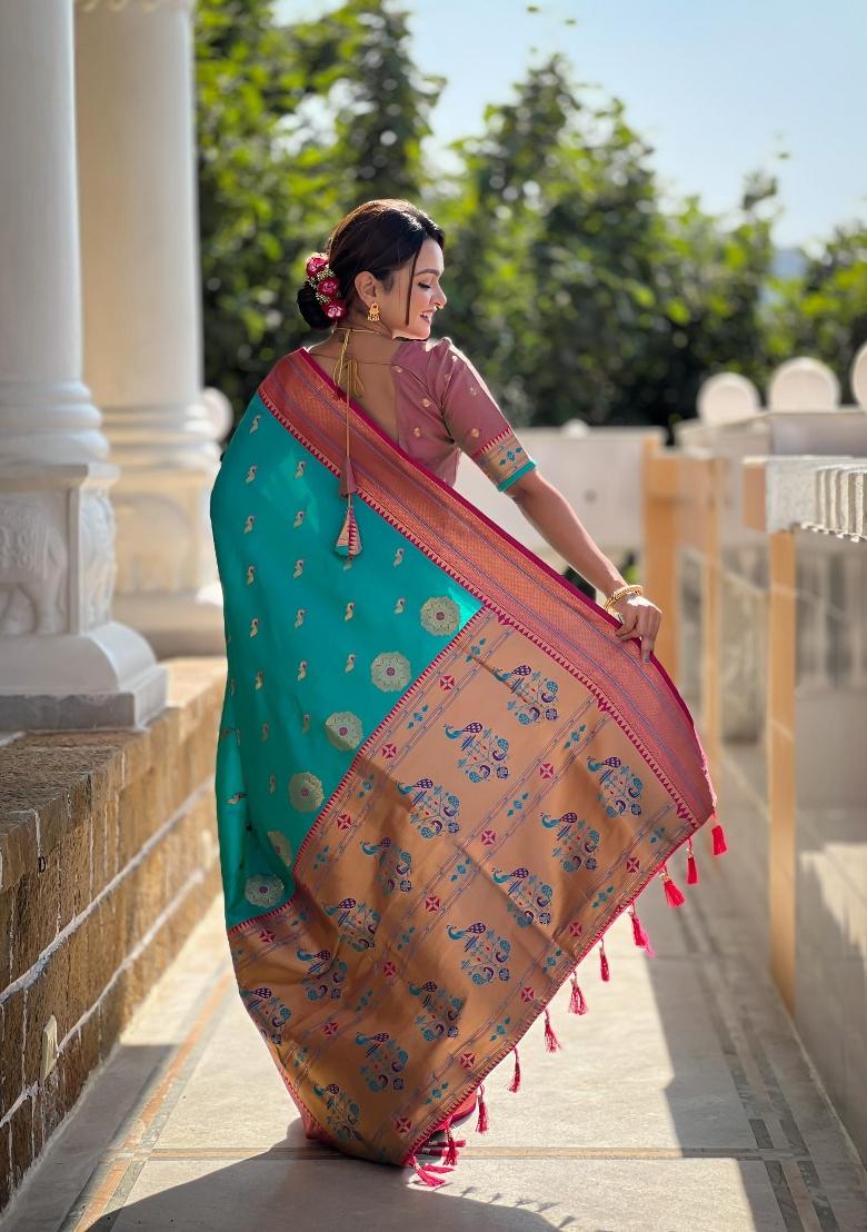Rama Green Zari Woven Silk Saree Set - Indya