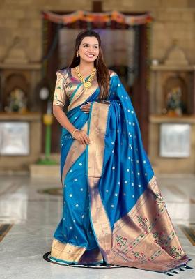 Turquoise Zari Woven Silk Saree Set