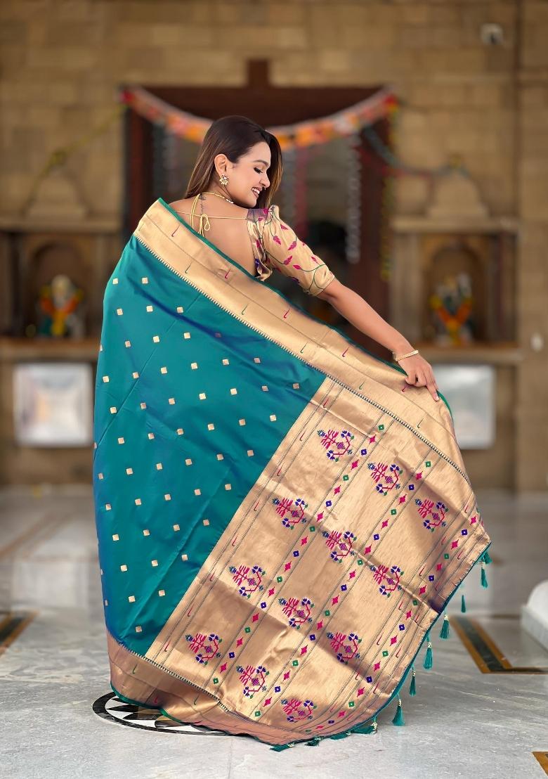 Rama Green Zari Woven Silk Saree Set - Indya