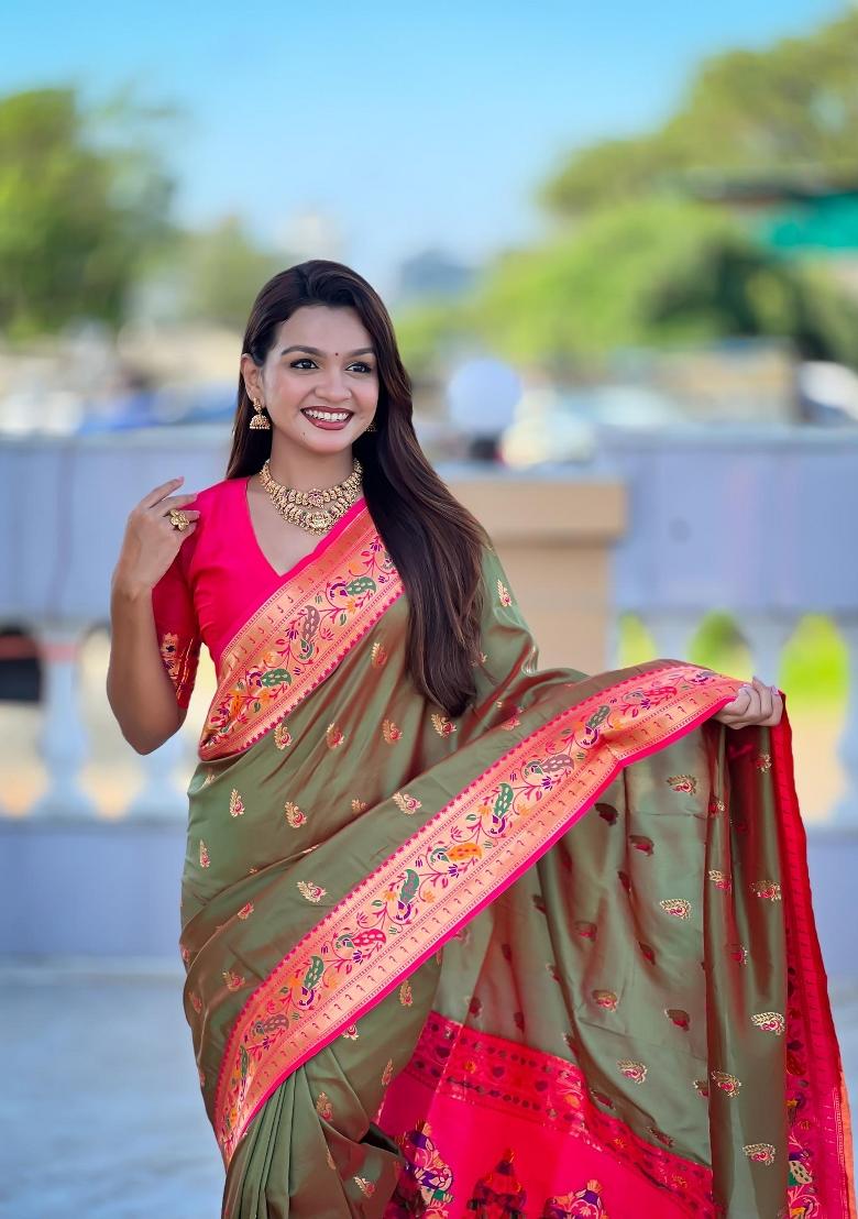Mehendi Zari Woven Silk Saree Set - Indya