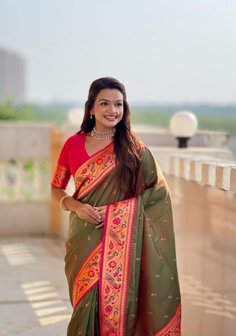 Mehendi Zari Woven Silk Saree Set - Indya