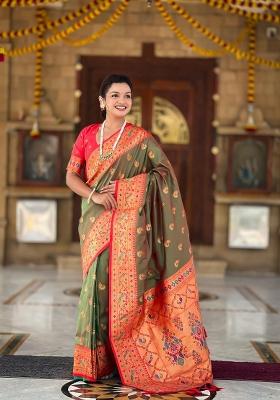 Mehendi Zari Woven Silk Saree Set