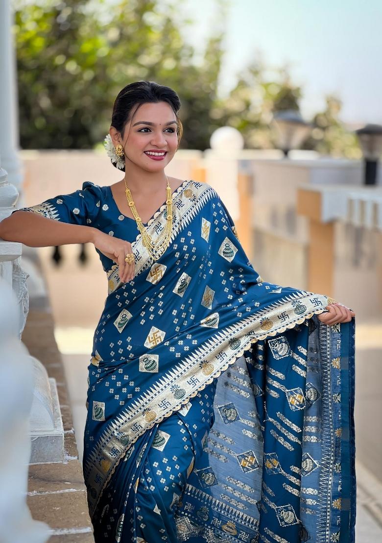 Turquoise Zari Woven Silk Saree Set - Indya