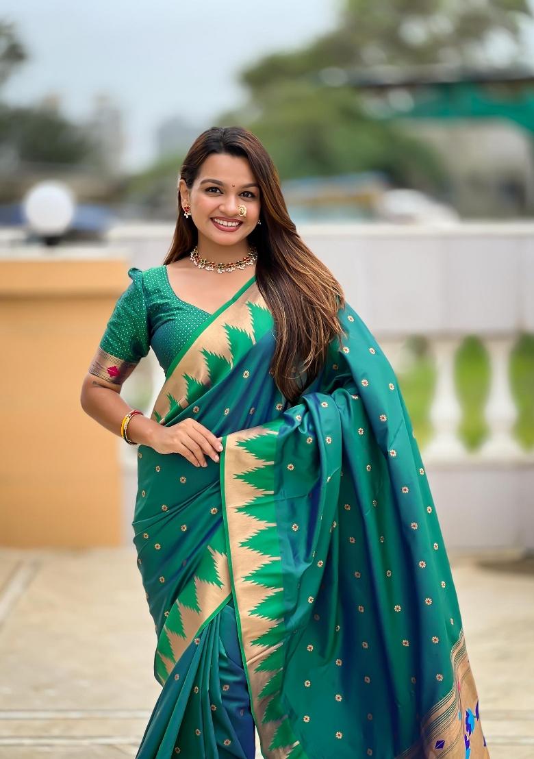 Rama Green Zari Woven Silk Saree Set - Indya
