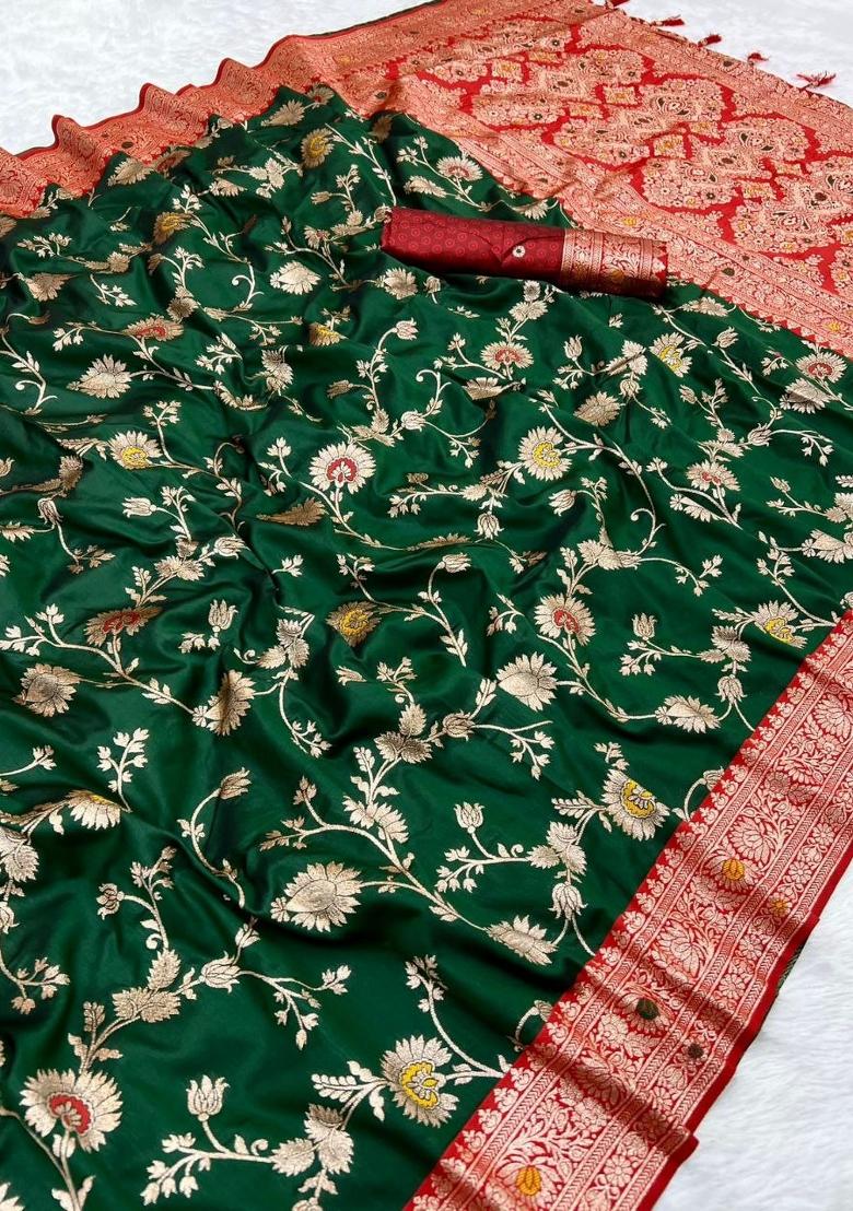 Green Zari Work Banarasi Saree Set - Indya