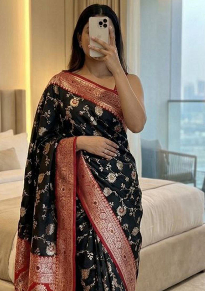 Black Zari Work Banarasi Saree Set - Indya