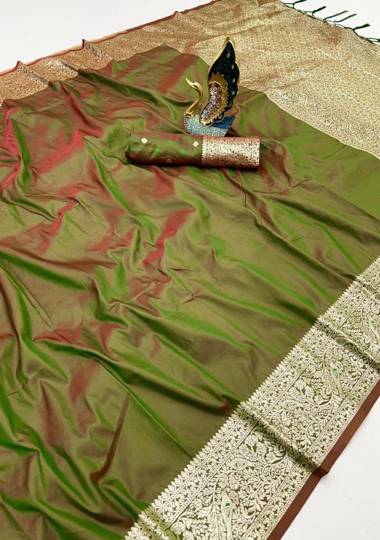 Green Zari Work Banarasi Saree Set - Indya