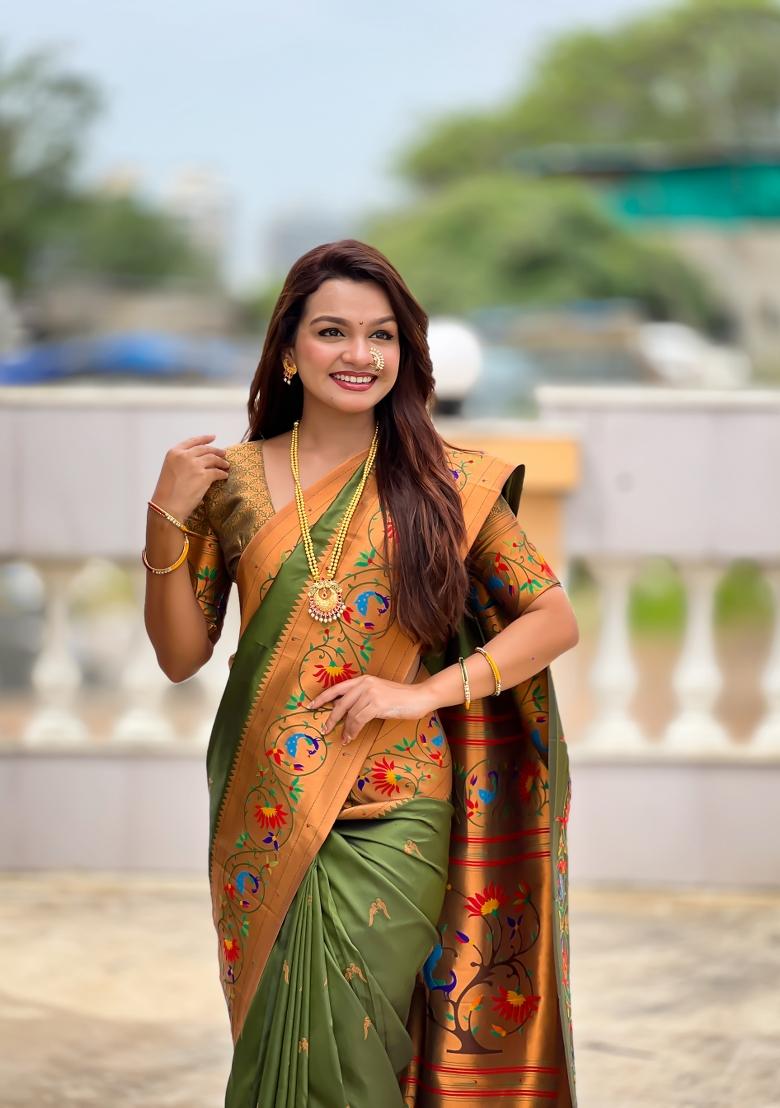 Dark Green Zari Work Banarasi Saree Set - Indya